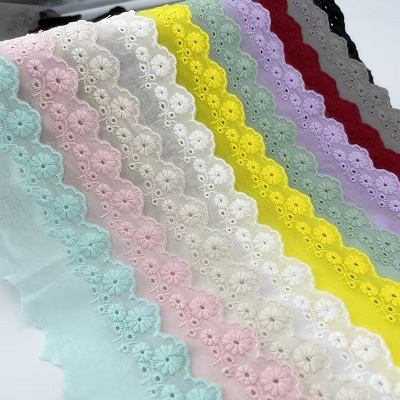 Puuvillainen Eyelet Pitsireunus
