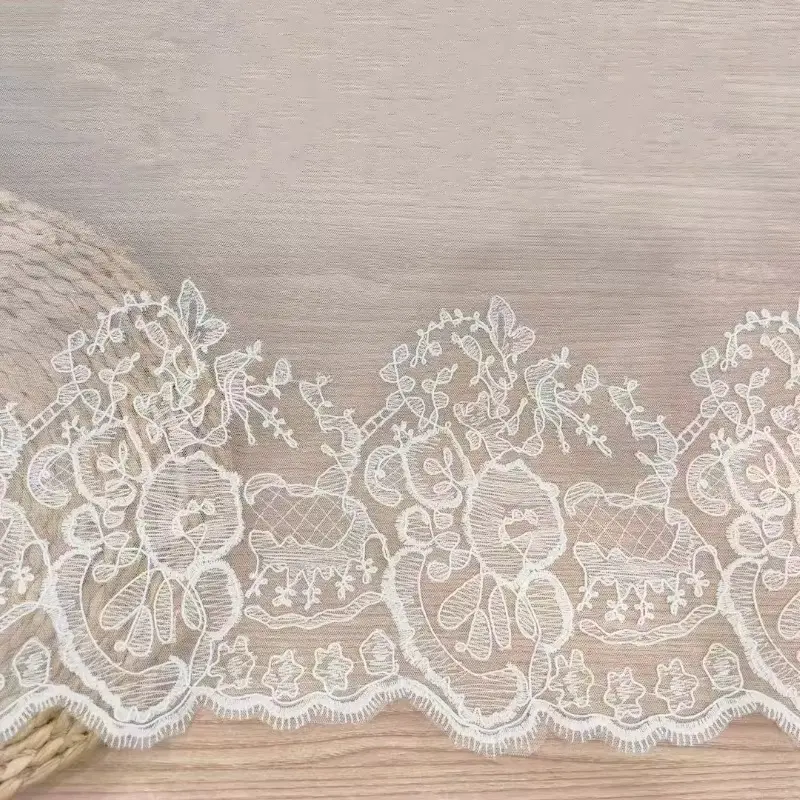 Customizable Fashionable And Exquisite Mesh Polyester Embroidered Lace For Women S Clothing