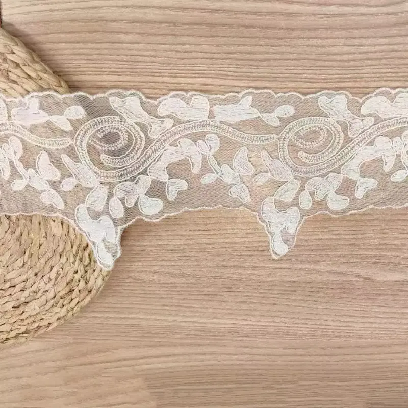 Wholesale Classic Exquisite Mesh Polyester Embroidered Lace For Women S Clothing